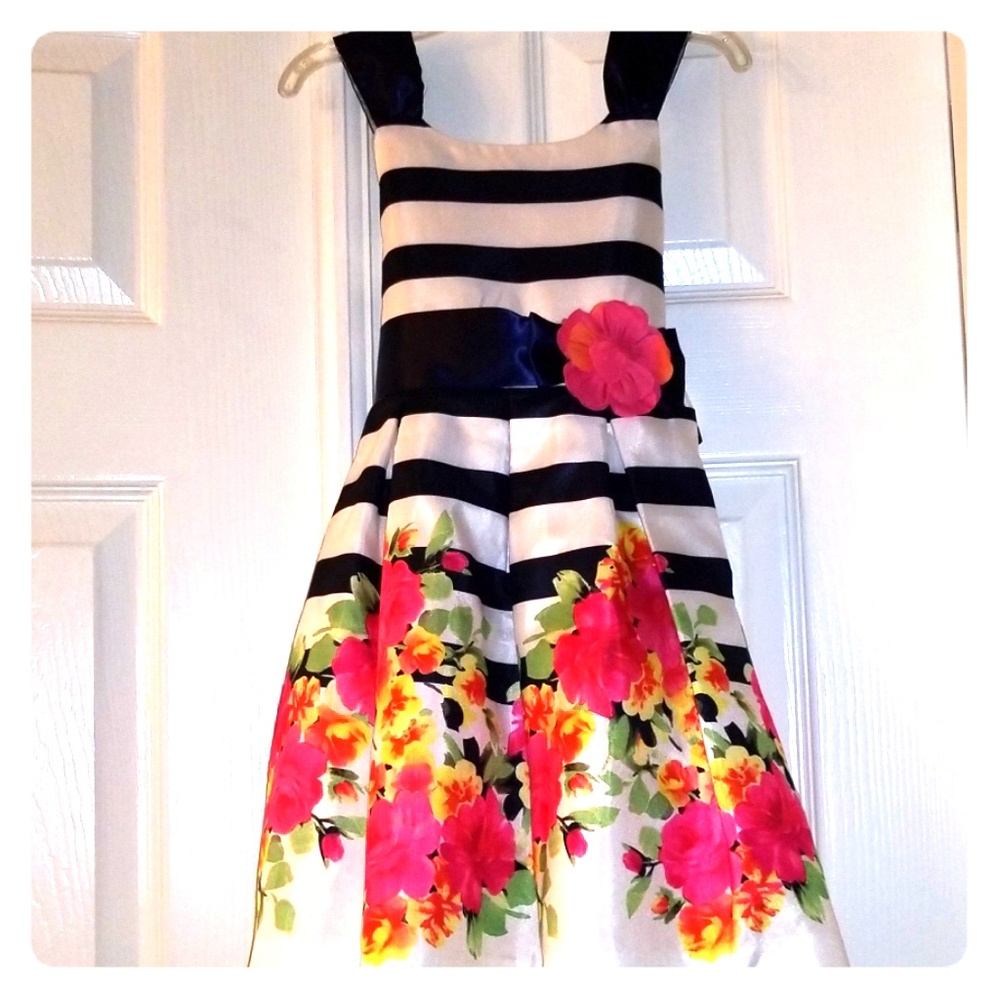 Girls dress